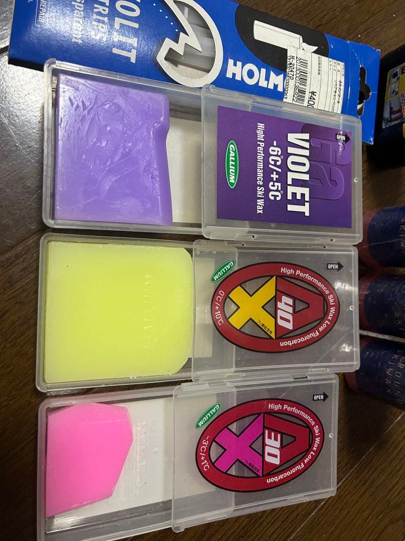 【超美品】HOLMENKOL スキー板メンテナンス用アイロンとおまけワックスなど
