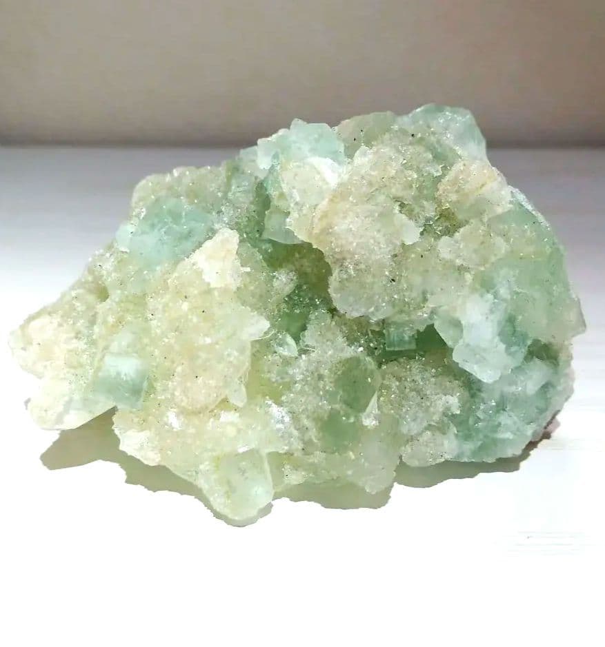 グリーンアポフィライト（魚眼石）　鉱物標本