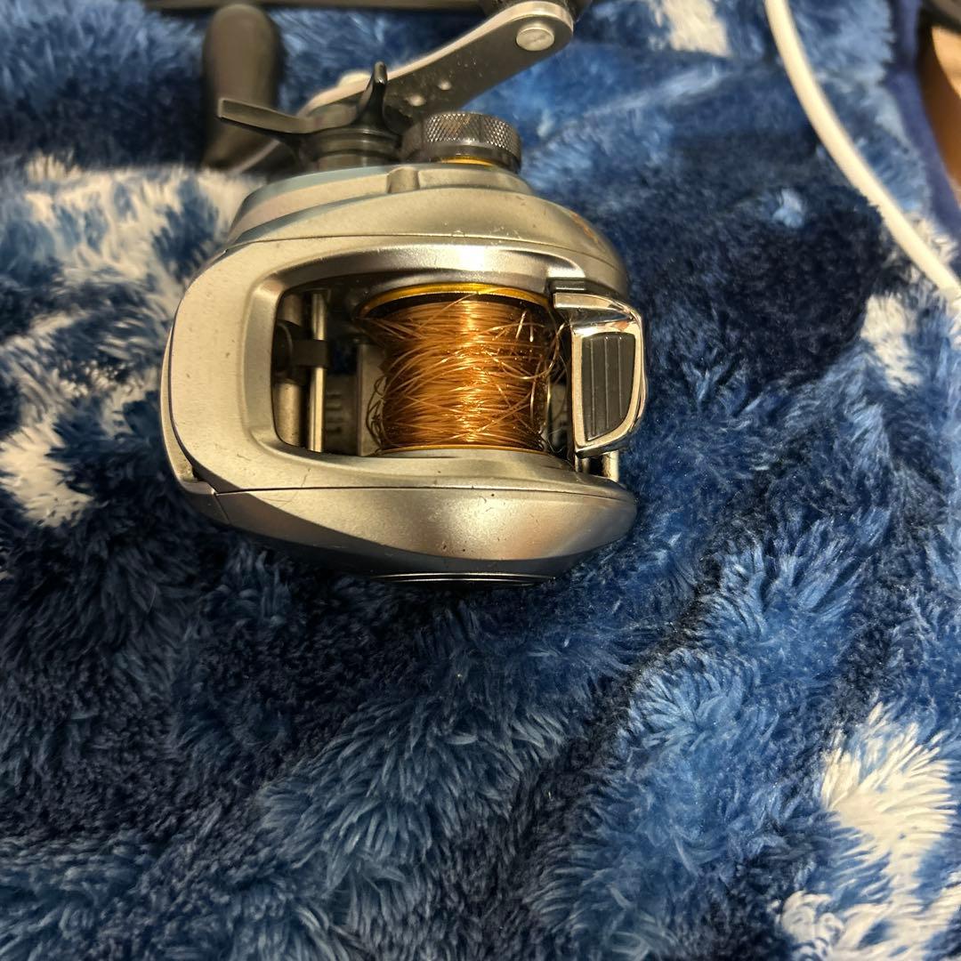 シルバー ベイトリール ダブルハンドル