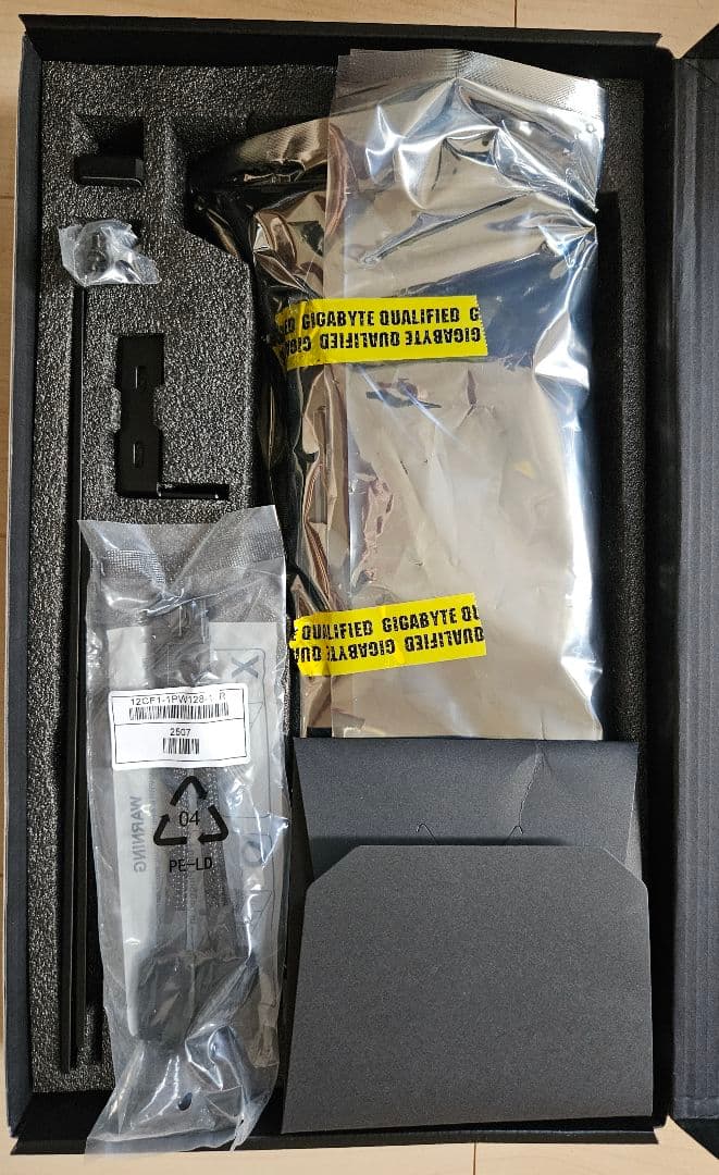 保証レシート有　GIGABYTE GEFORCE RTX 5070 Ti