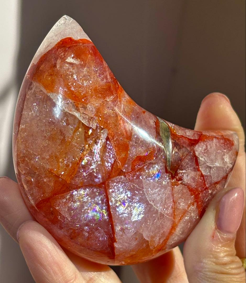 《極厚ぷっくり爆虹・レアシェイプ》　ファイヤークォーツ　月　カービング