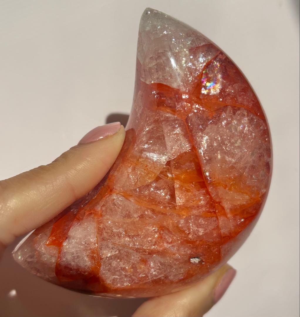 《極厚ぷっくり爆虹・レアシェイプ》　ファイヤークォーツ　月　カービング