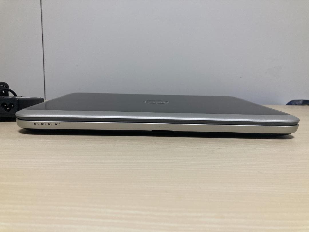 ★★DELLタッチパネルノート Core i5/HDD 1000GBメモリ8GB