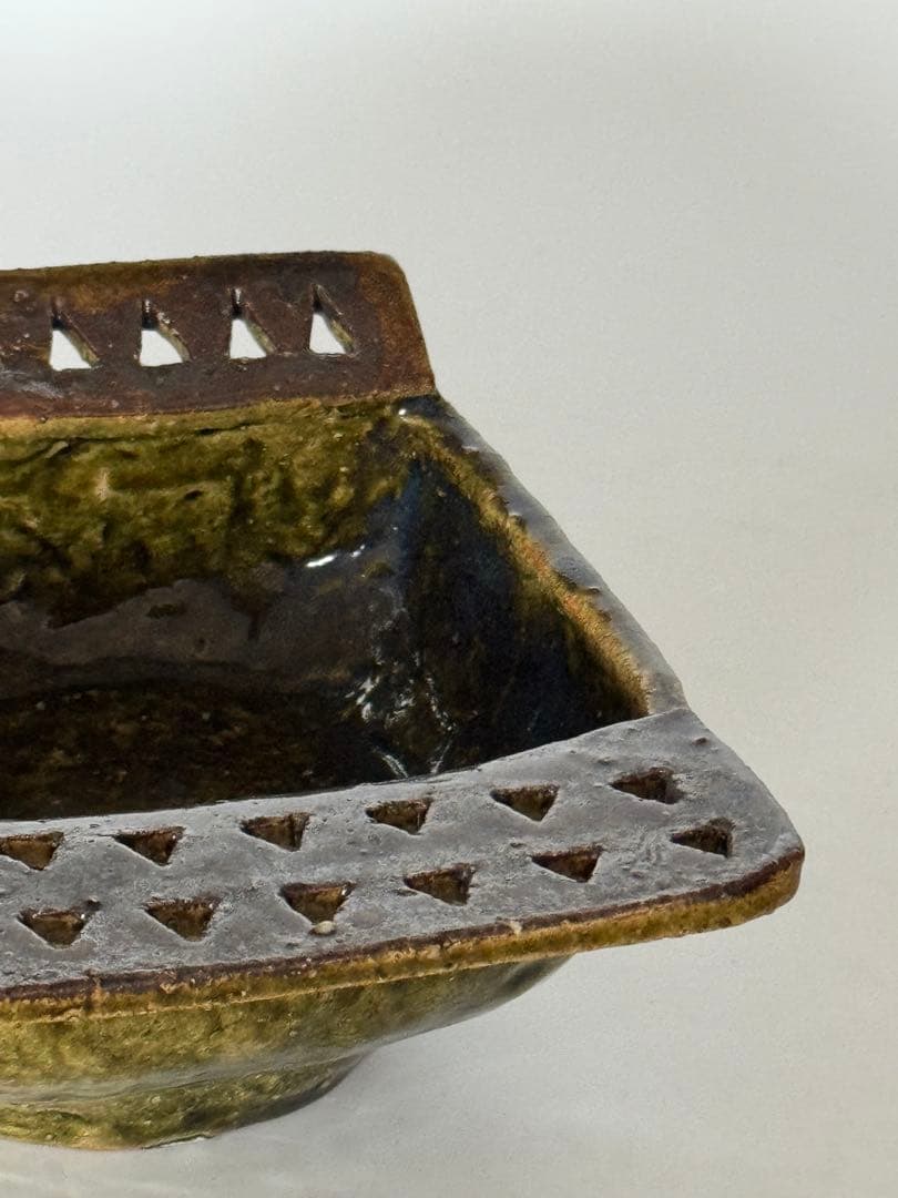 キムホノ　金憲鎬　織部鉢