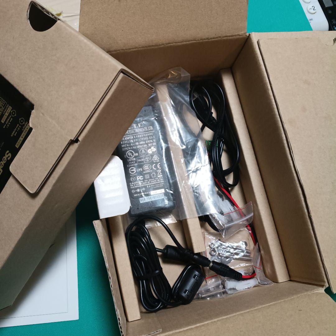 HD-SDI監視カメラ用HD-SDI→HDMI変換器/電源供給器+付属品