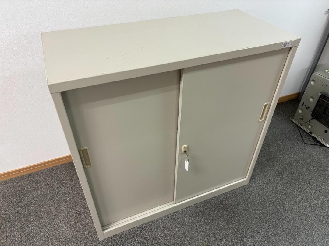 【引き取り限定】【2セット】ガラス扉キャビネット ベージュ 中型【大阪堺市】