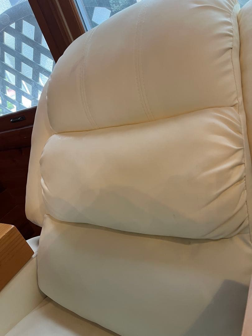 ネイル　施術　ハンド　フット　ソファ　リクライニング　収納可能　フットレスト付