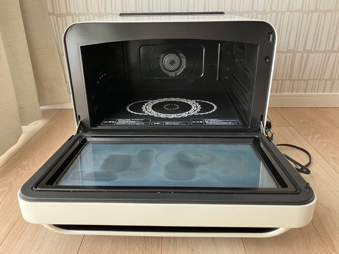 TOSHIBA 東芝電子レンジ ER-ND300 (W)天板2枚・説明書有