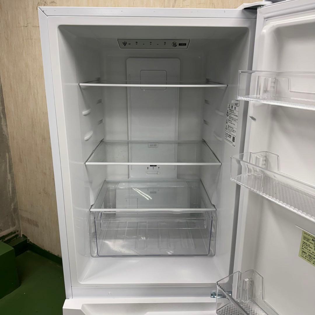 640 SHARP 中型冷蔵庫 200L強 230L 小型 一人暮らし 2ドア
