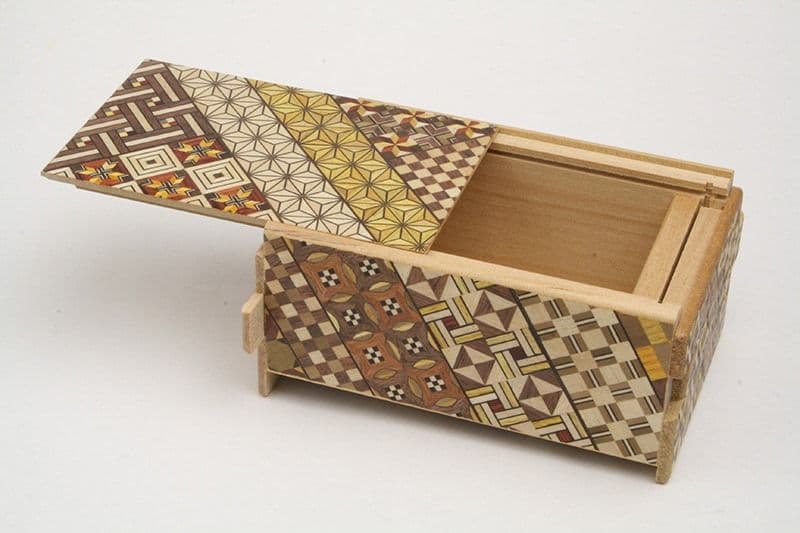 【包装未開封/赤リボン】箱根寄木細工 秘密箱10回仕掛け 5寸 小寄木