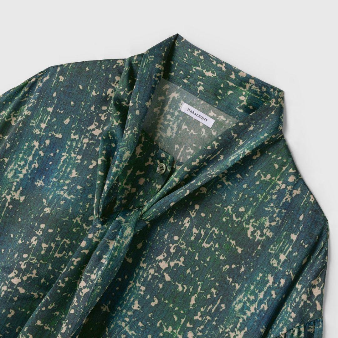 極美品　25AW HERALBONY「こもれび」サテンボウタイシャツ　日本製