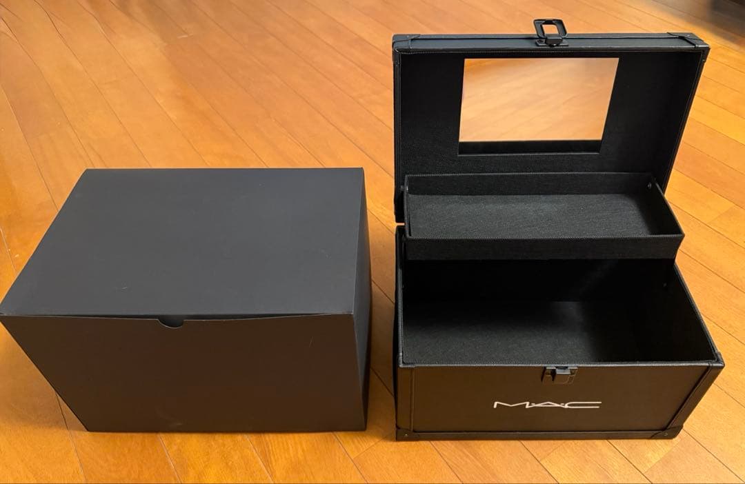お値引き）新品未使用　MAC メイクボックス ブラック