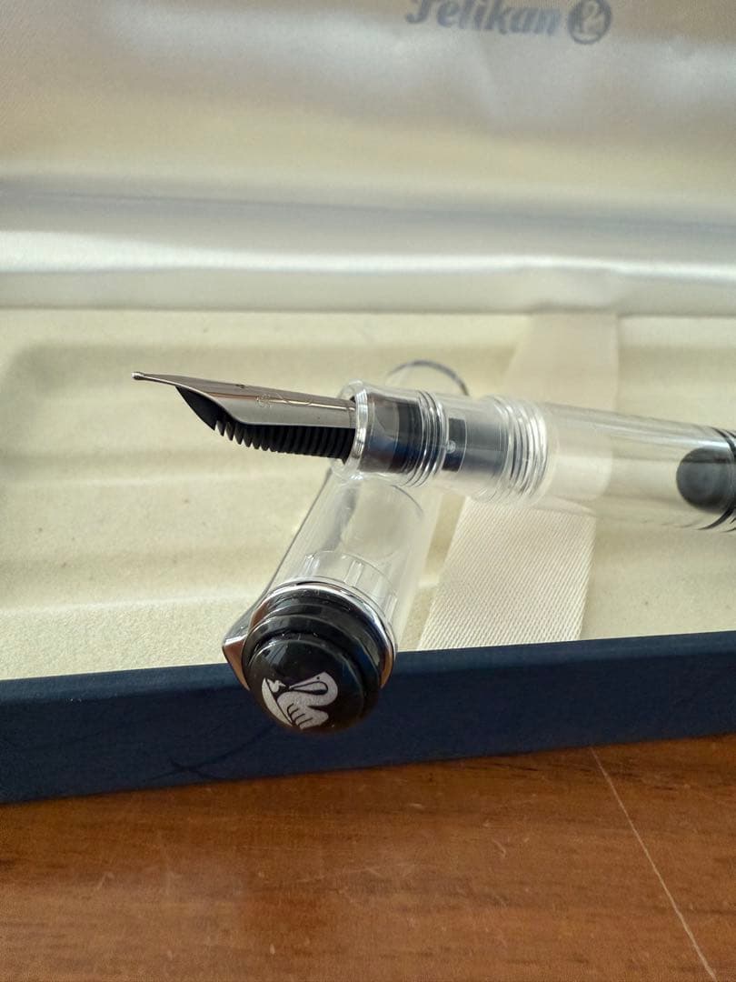 【未使用】Pelikan ペリカン　万年筆　デモンストレーター　クリア　M