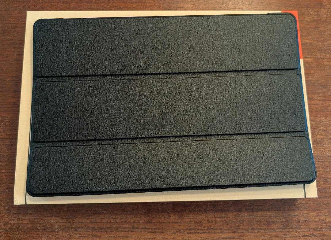 LenovoYogaTabPlusタブレット(12.7) とキーボードK380s