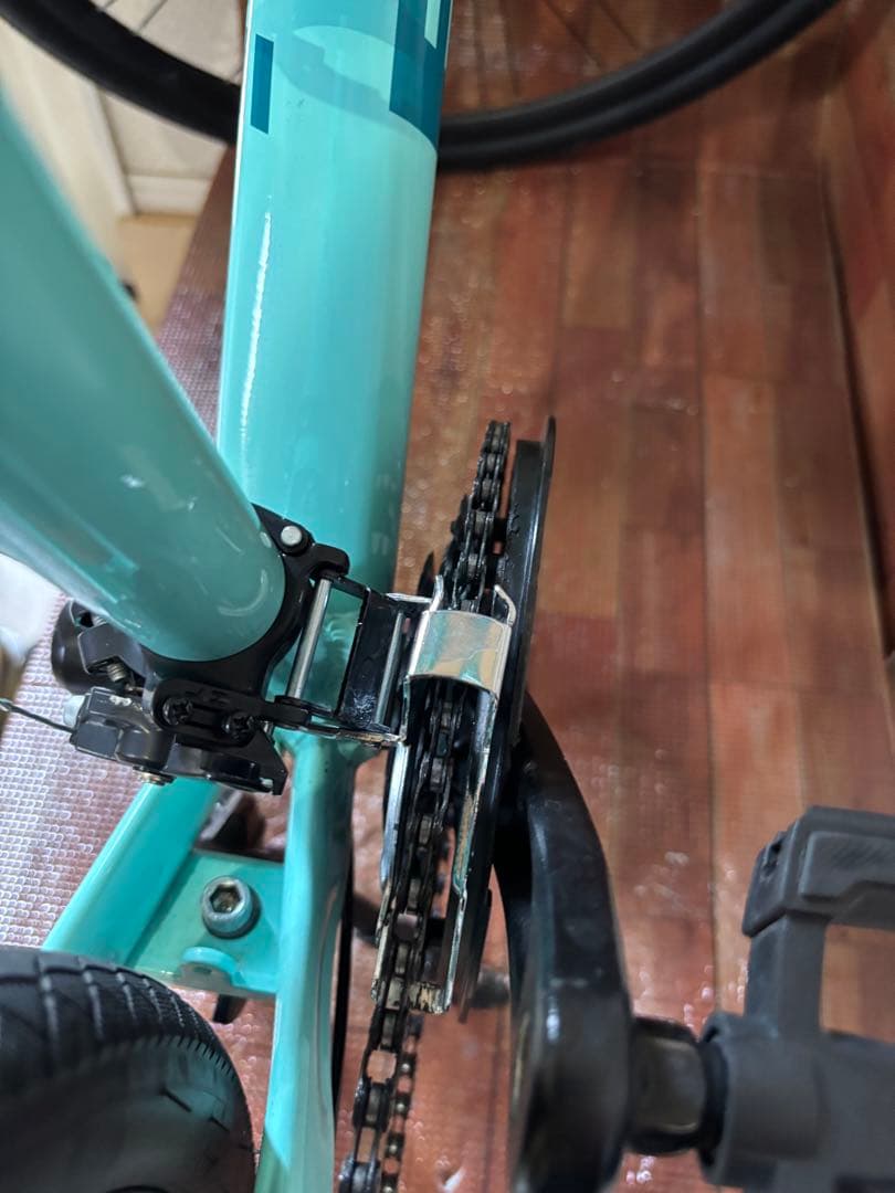 Bianchi 2024年モデル クロスバイク ディスクブレーキ 室内保管