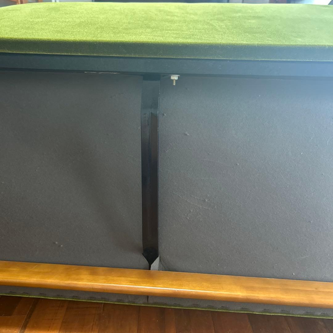 カリモク60 グリーン　ソファ 2人掛け【宮崎県まで引き取りでお願いします】