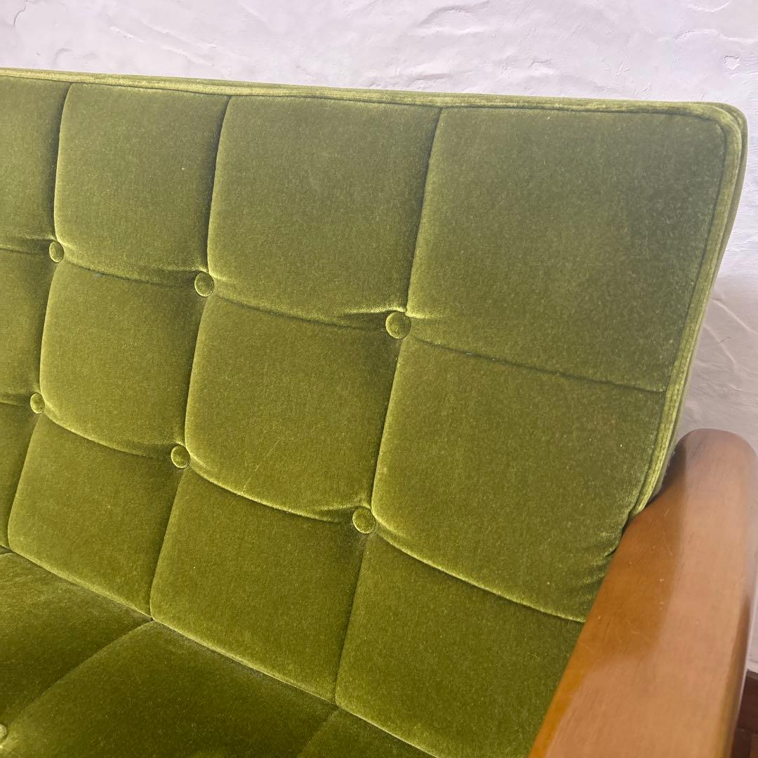 カリモク60 グリーン　ソファ 2人掛け【宮崎県まで引き取りでお願いします】