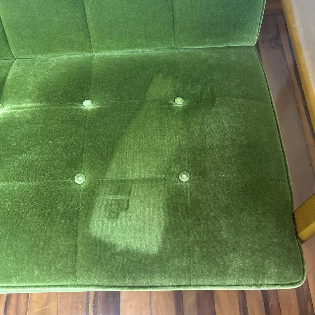 カリモク60 グリーン　ソファ 2人掛け【宮崎県まで引き取りでお願いします】