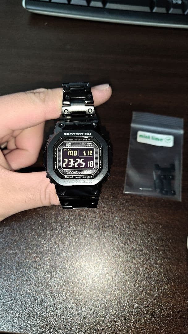 美品　GMW-B5000GD-1JF　ジーショック　G-SHOCK