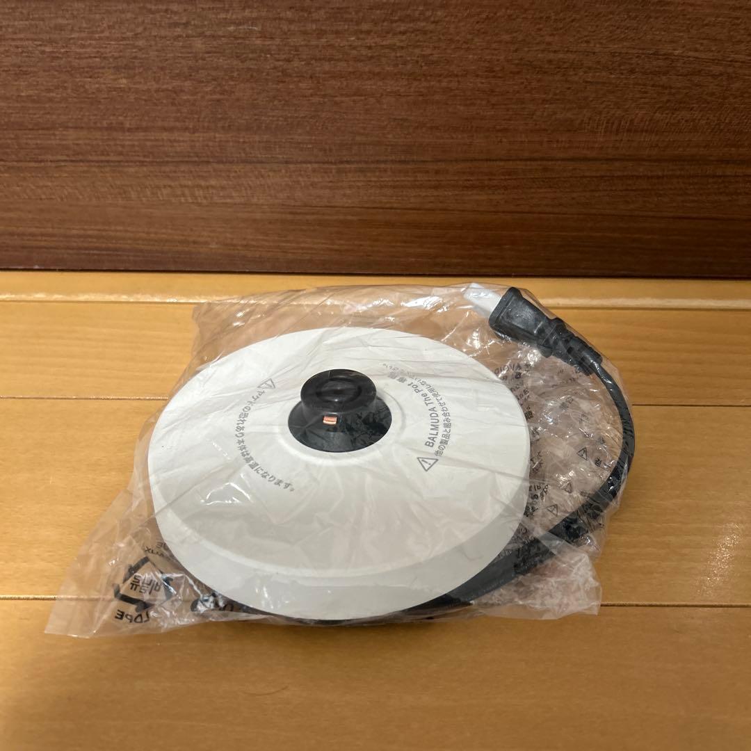 【新品未使用】BALMUDA The Pot ホワイト 0.6L 電気ケトル