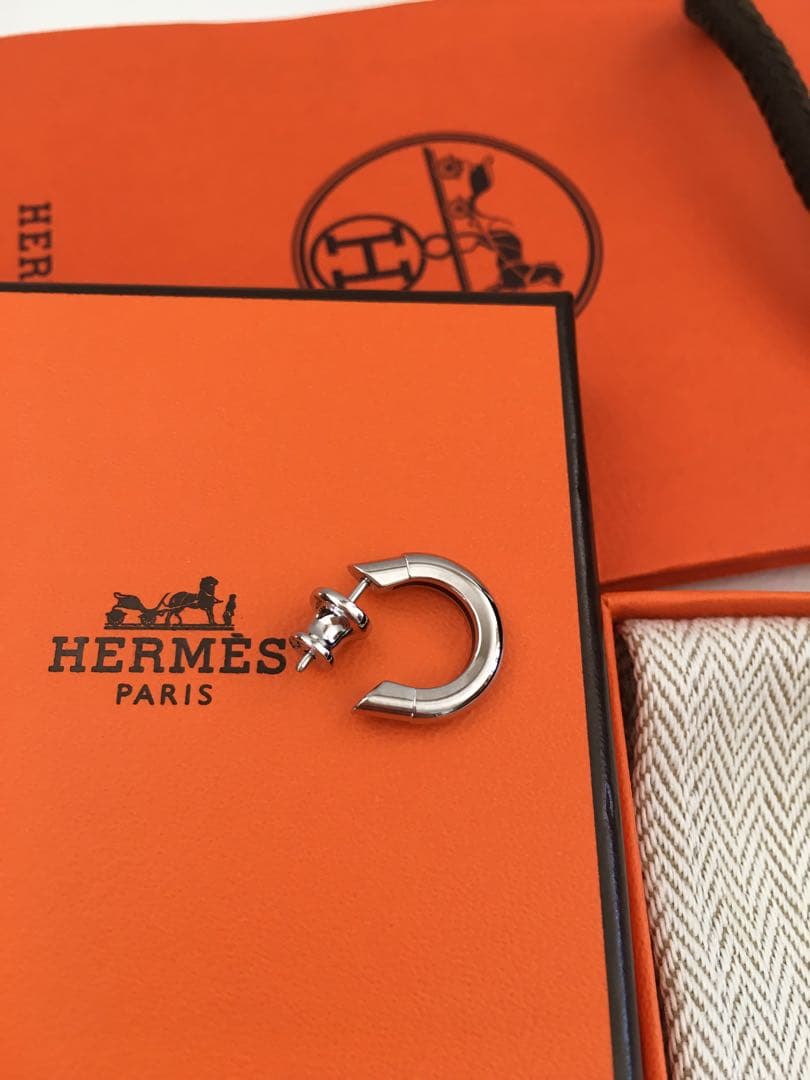 ☆HERMES 新作 　シングルピアス「サボ」　Sabo　ユニセックス