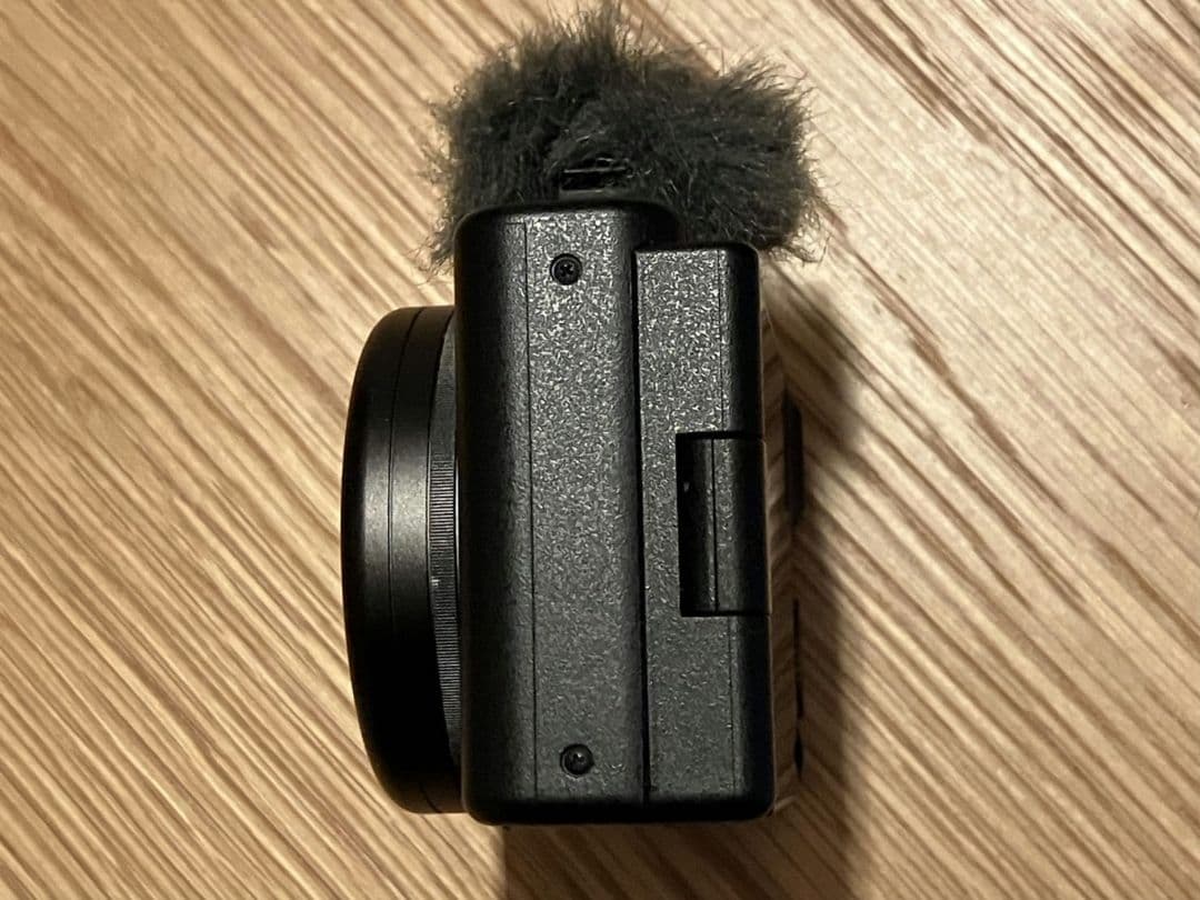 SONY VLOGCAM ZV-1【純正電池3個+グリップ付き】