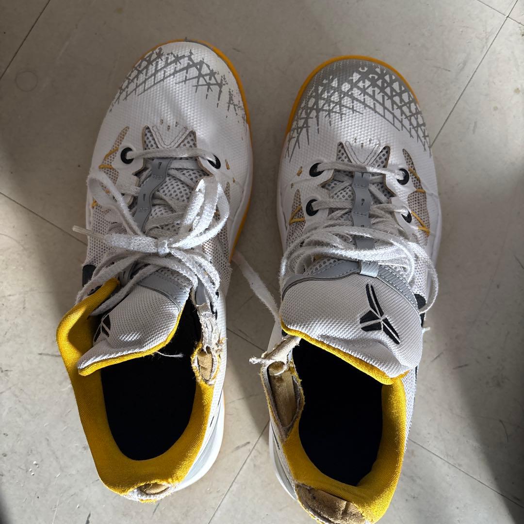 Nike Kobe 11 バスケットボールシューズ