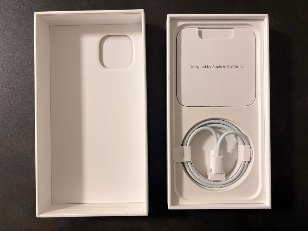 【箱、付属品付き】Apple iPhone 13 128GB スターライト