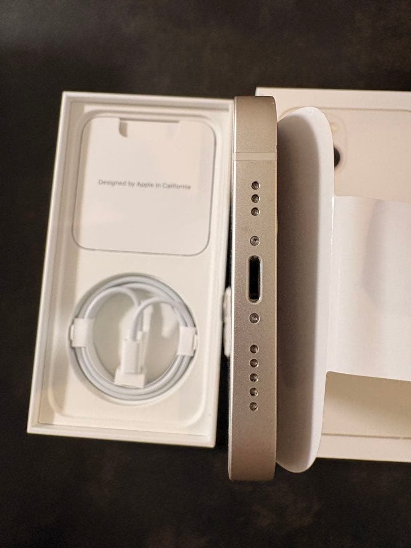 【箱、付属品付き】Apple iPhone 13 128GB スターライト