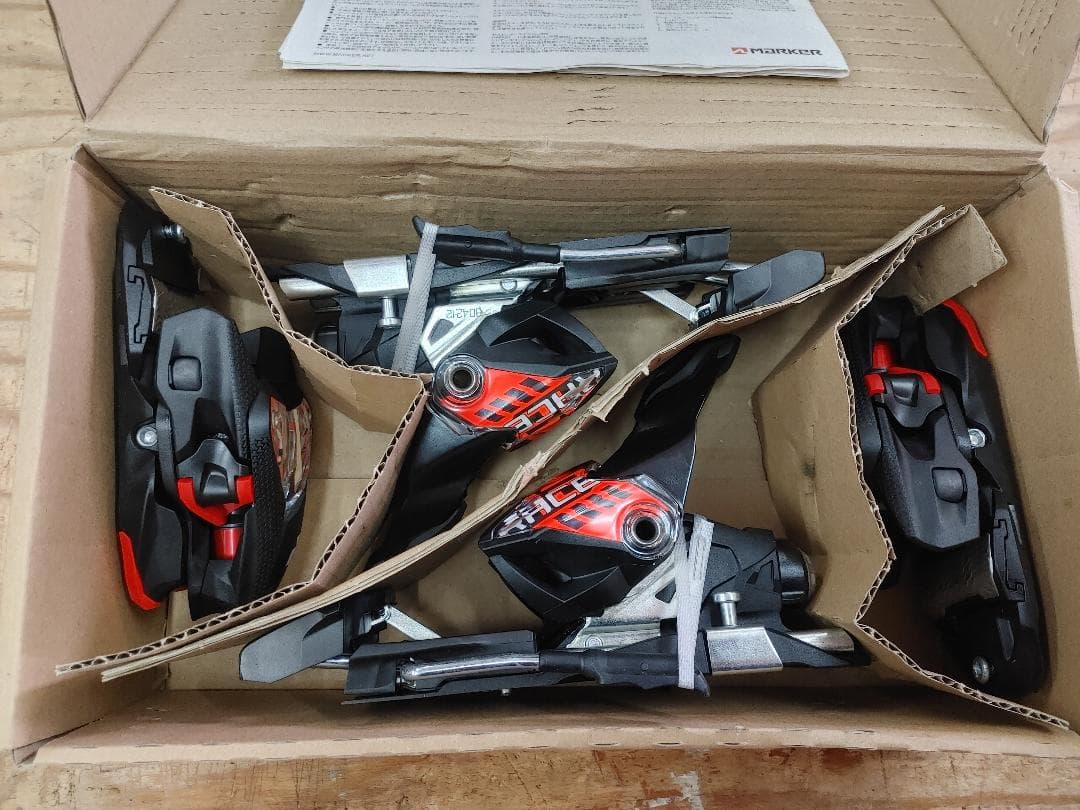 23/24 新品スキービンディング　 マーカー　XComp12 解放値4-12
