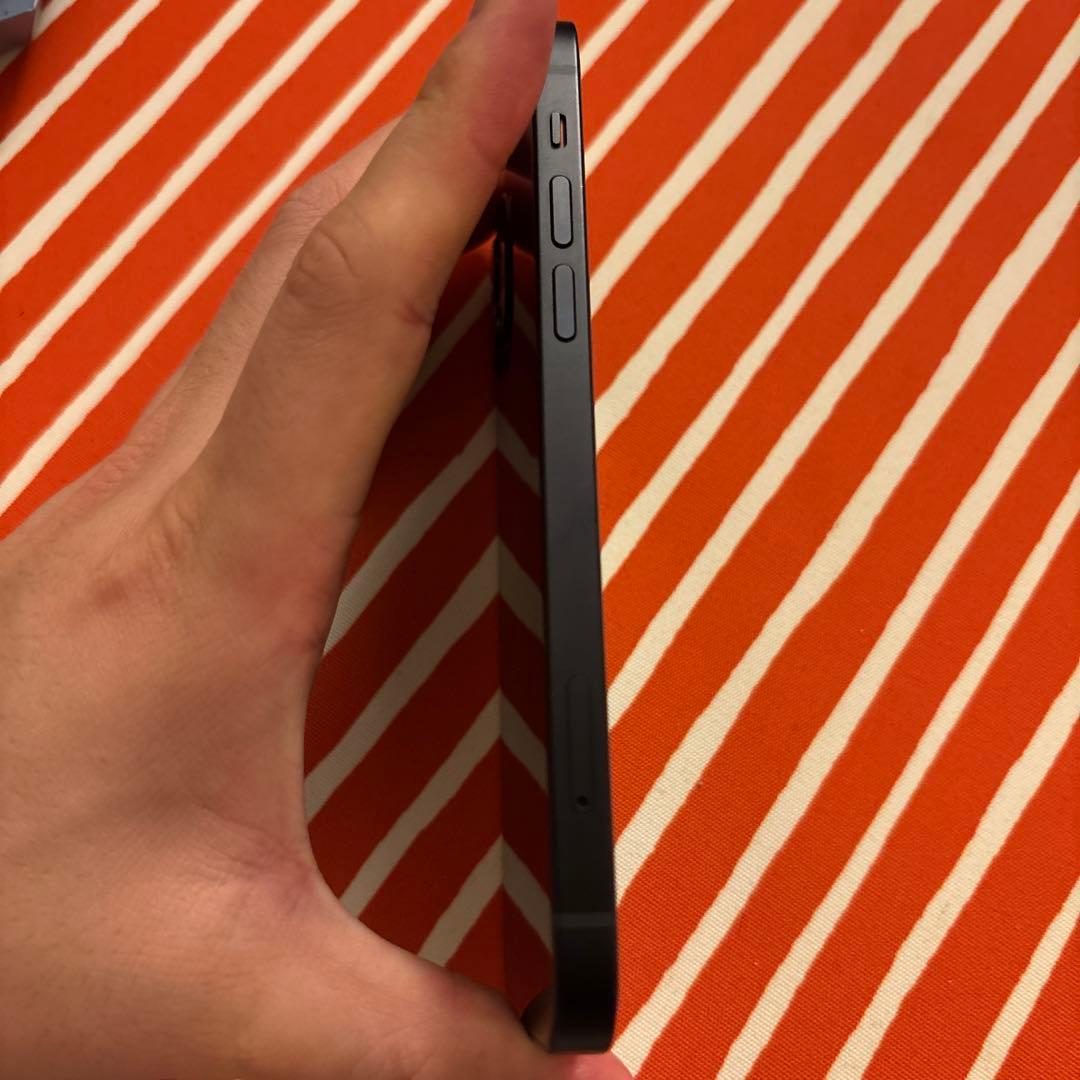 美品！！　iphone12 64GB 本体　黒