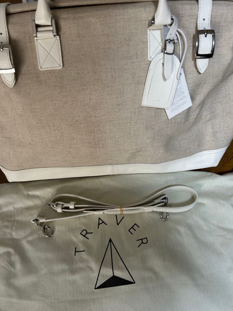 TRAVER ガーメントバッグ ベージュ