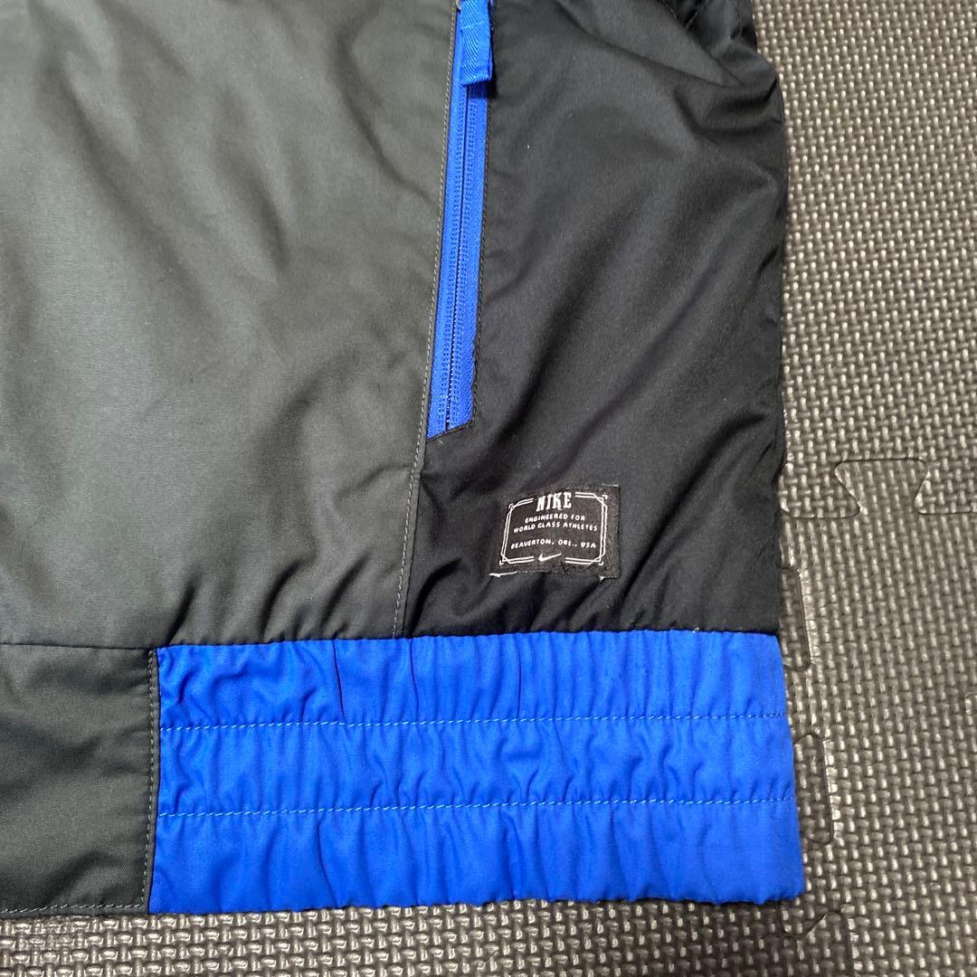 希少　NIKE ナイキ　fight スノーボードジャケット　ナイロンジャケット