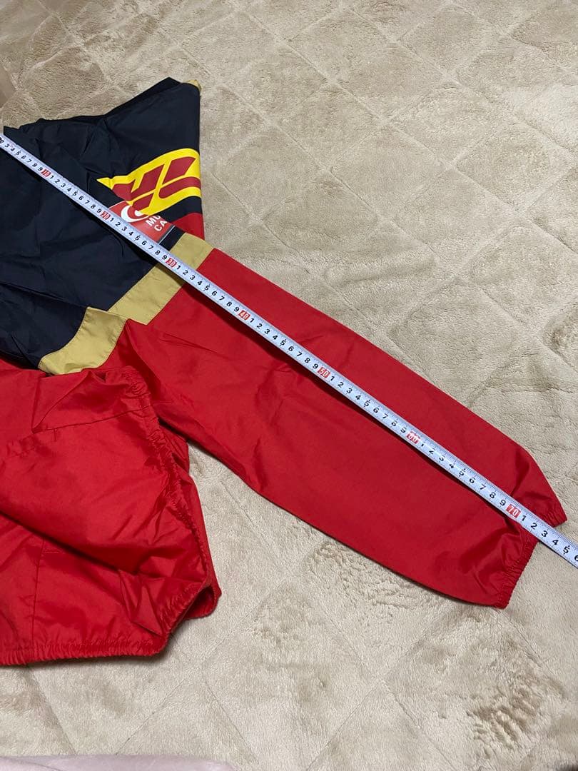 【美品】浦和レッズ ピステ ウィンドブレーカー