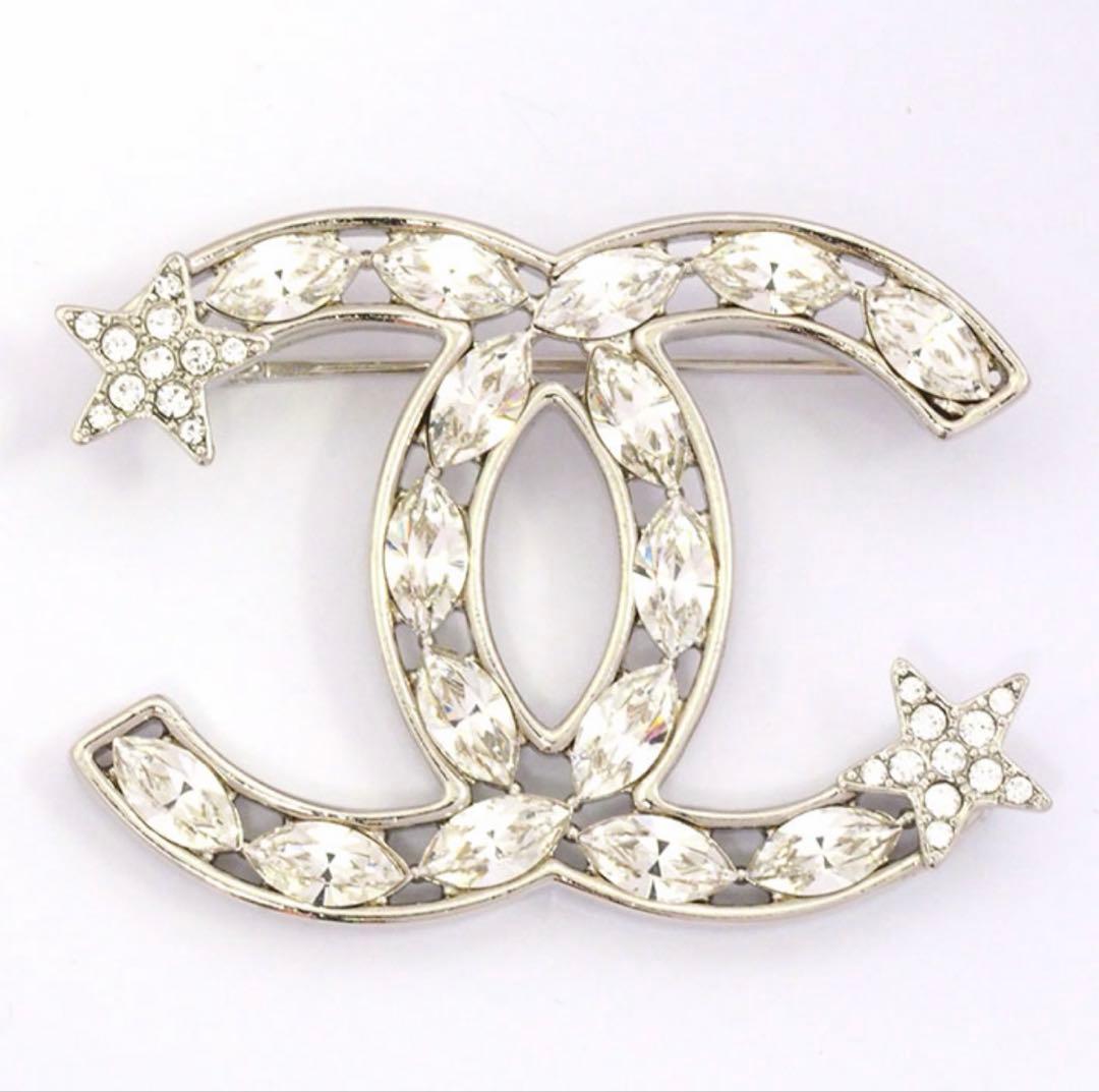 【約14万超】　シャネル　CHANEL ラインストーンブローチ