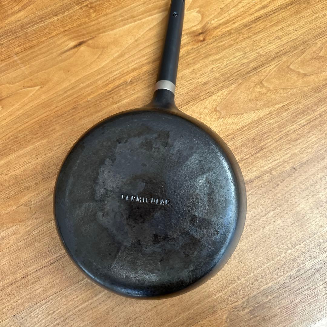 VERMICULAR フライパン 黒24センチ
