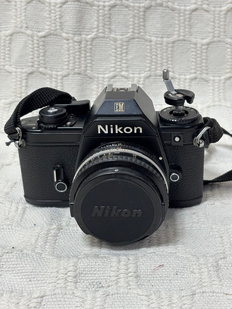 ✨お値打ち品✨Nikon EM フィルムカメラ レンズキット　現状品