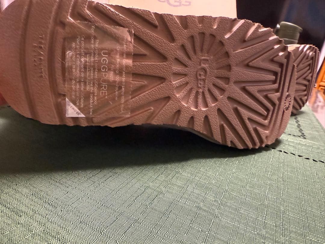 UGG ムートンブーツ グレー 星型装飾