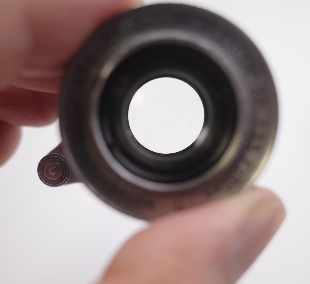 83　希少【RED P】　沈胴式オールドレンズ インダスター22　L39