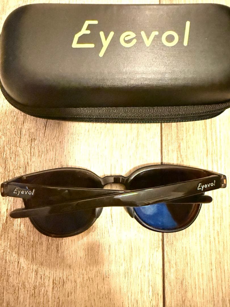 お値下げしました(*^^*)eyevol サングラス