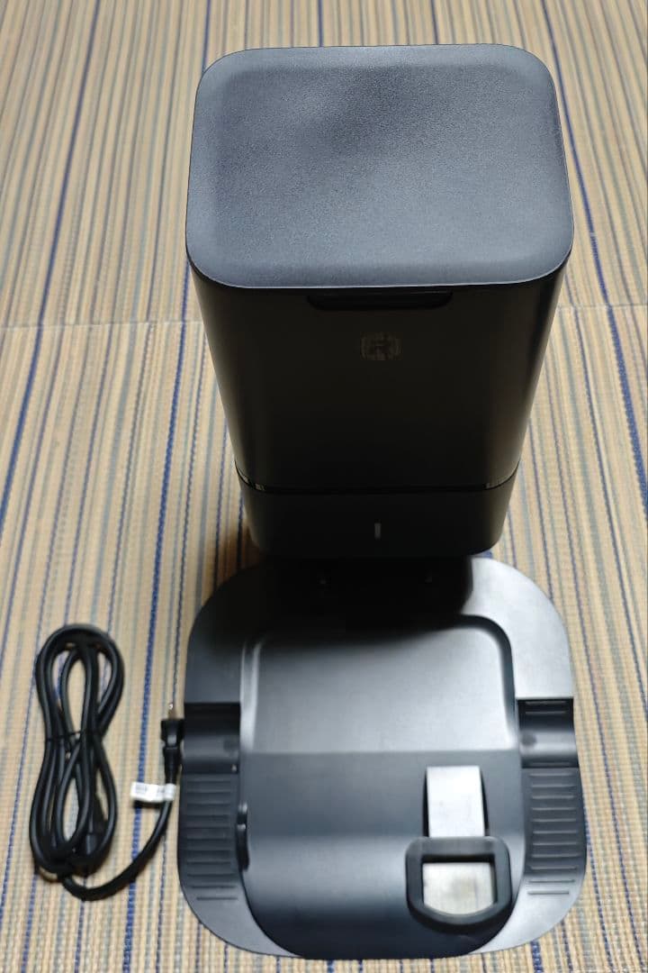 ルンバ Roomba i7+　グリーンベース付き