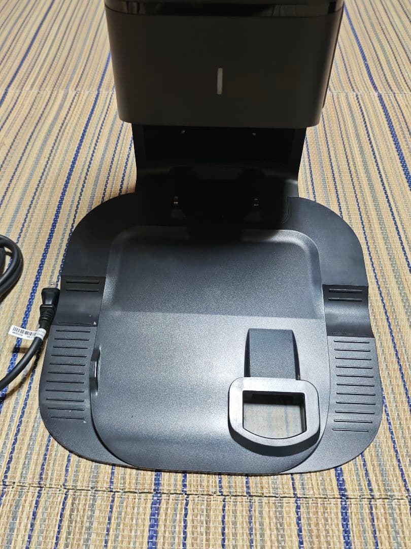 ルンバ Roomba i7+　グリーンベース付き