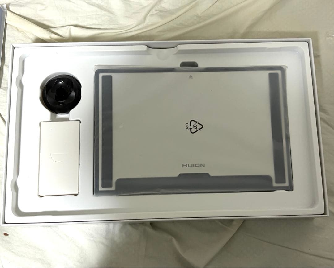 2025年製Huion Kamvas 16 (Gen 3) +フェルト芯10本付