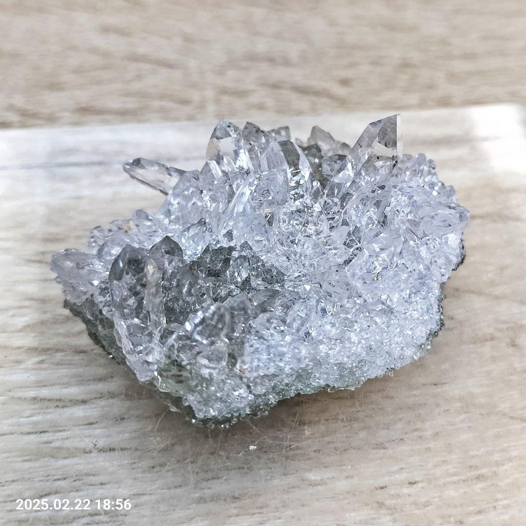 ちー ヒマラヤマニハール産水晶クラスター① ③