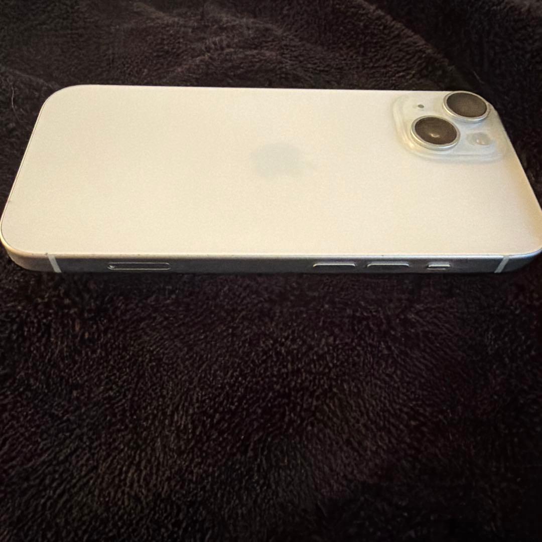 新品保護フィルム付 iPhone15本体 128GB