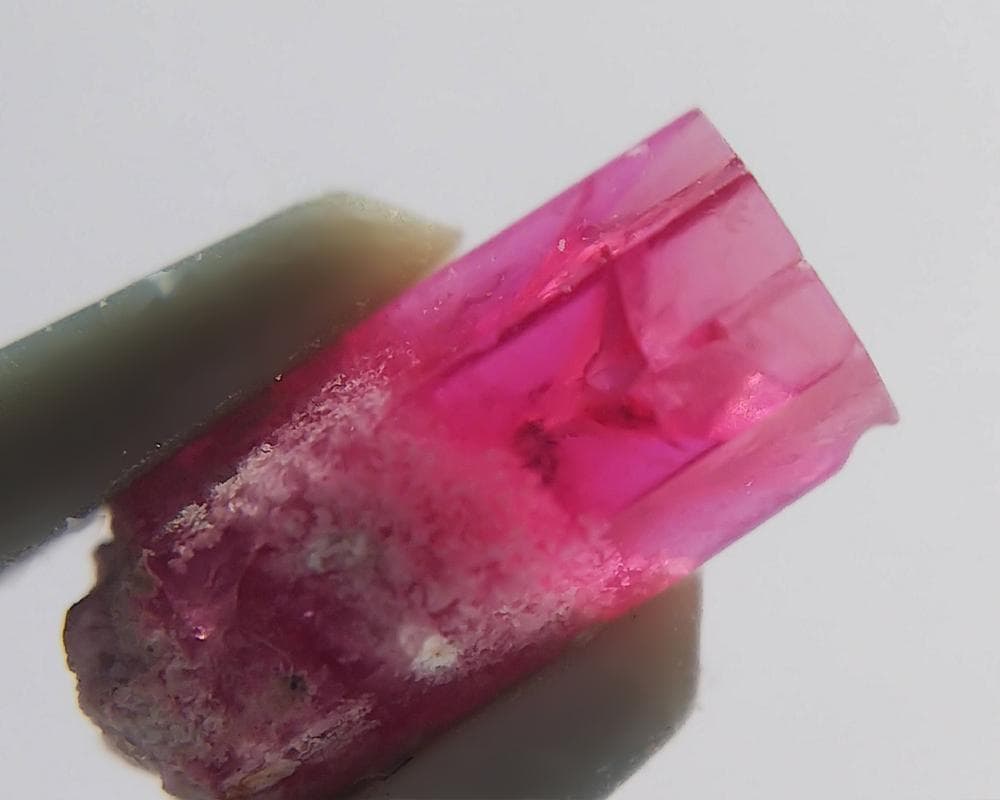 294 レッドベリル ビクスバイト レッドエメラルド 結晶 標本