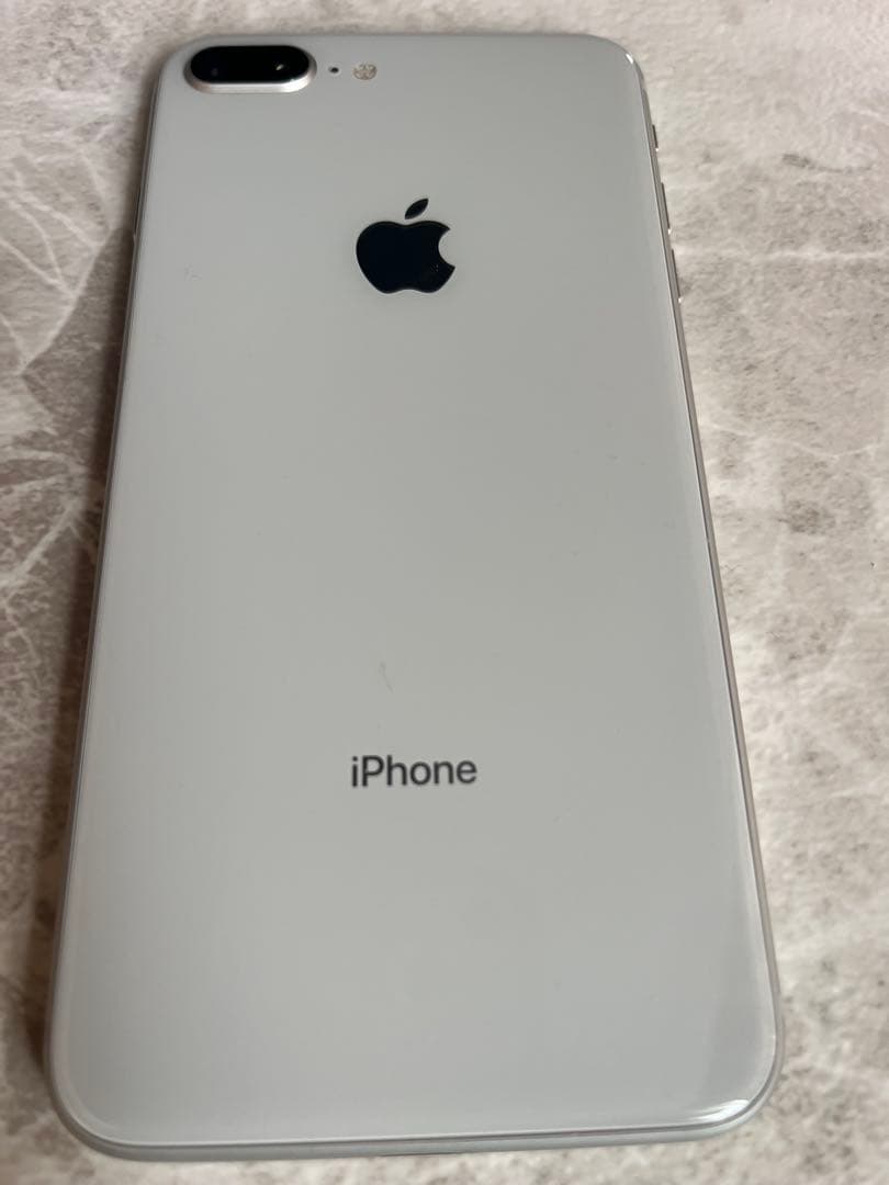 Apple iPhone 8 Plus シルバー 本体　美品