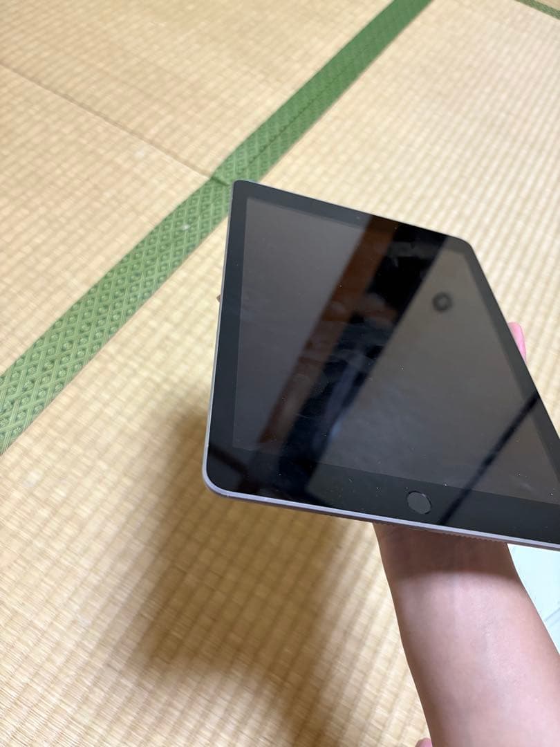 iPad 第6世代 32gb バテッリ容量93% simフリー