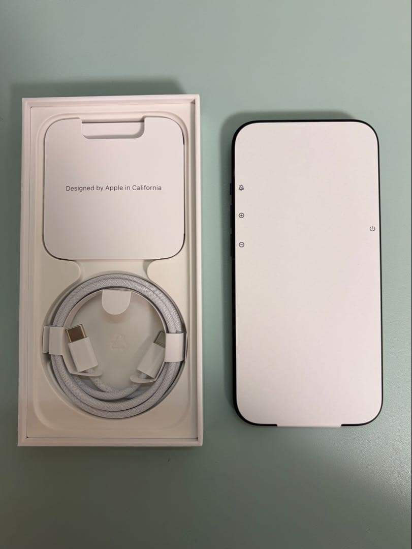 【即納】iPhone15 128GB ブラック SIMフリー　ケーブル　箱付き