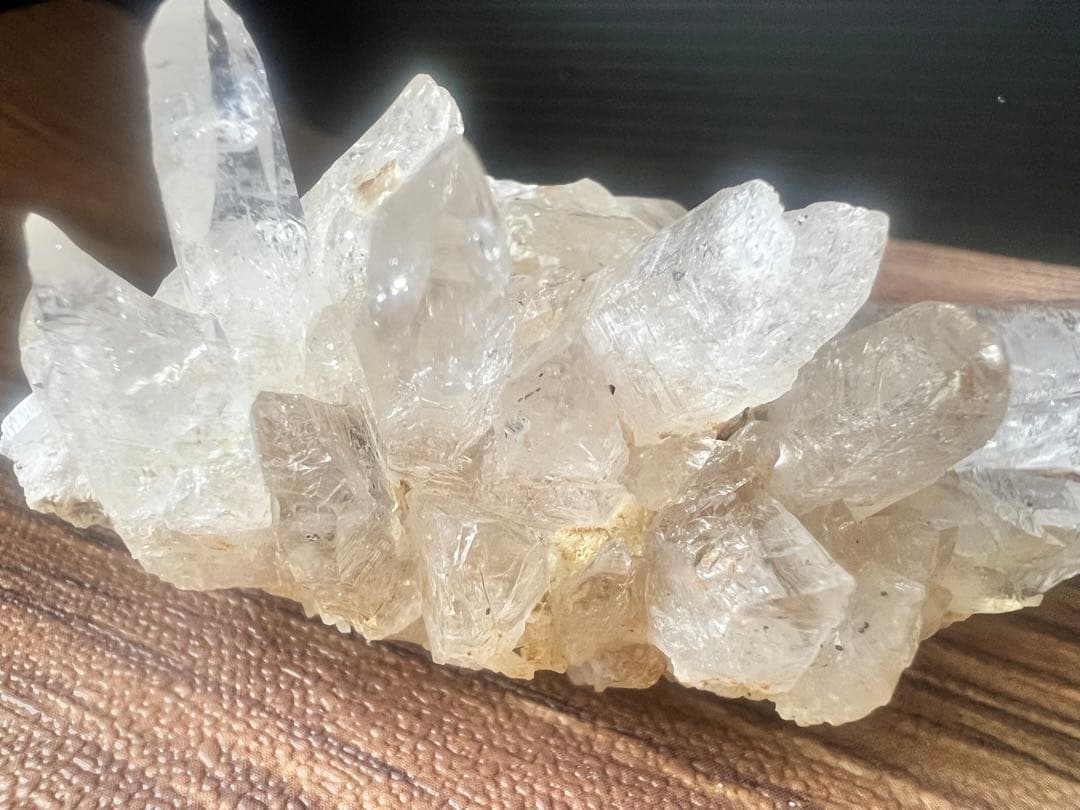 龍脈の精髄 国産エレスチャルクォーツ抜群の透明度AAA 宝石質